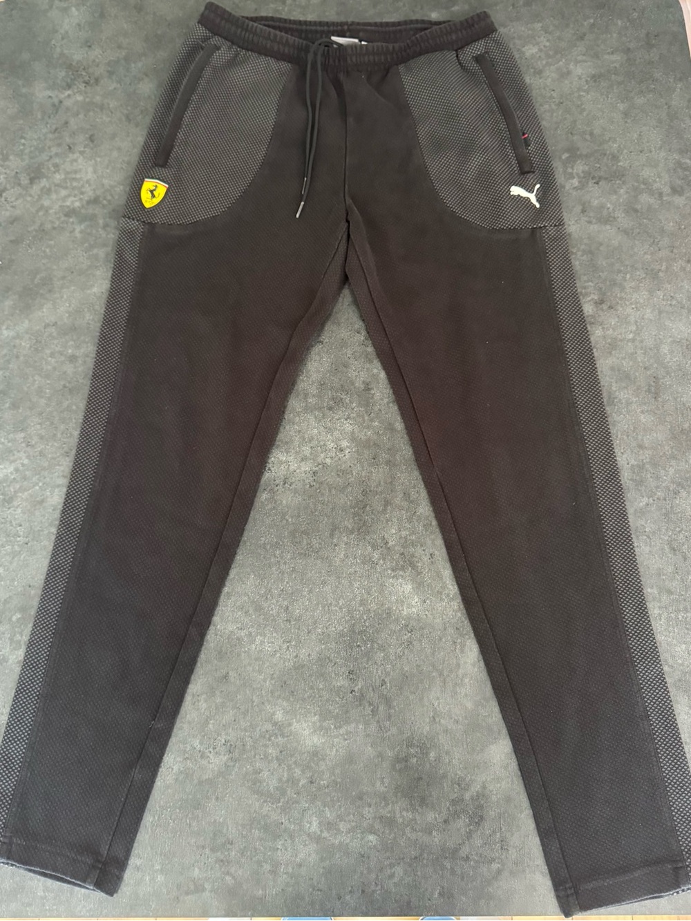 Puma Ferrari Track Pants Men’s Large Black Athletic Joggers Scuderia LARGE